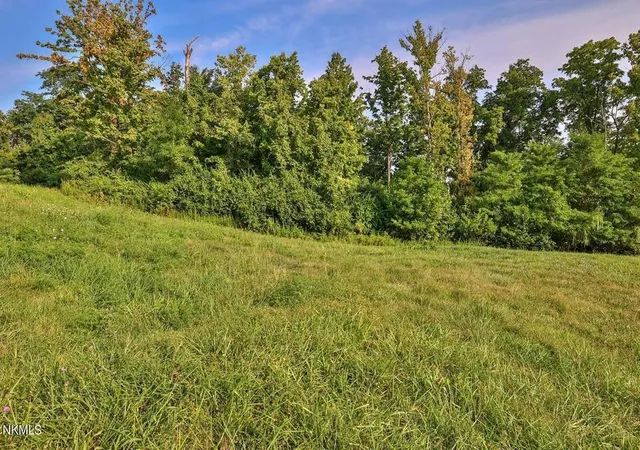 Homes for sale in Crescent Springs, KY | 2421 Felice Dr, Crescent Springs, KY 41017 | MLS# 640886