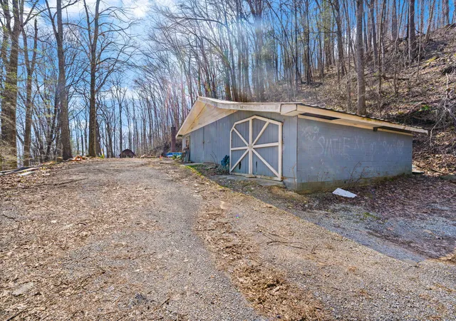 Photo 4 of Land for sale at 1197 Beans Frk Rd, Middlesboro, KY 40965 | MLS# 641070 | Listing updated on 2026-04-01