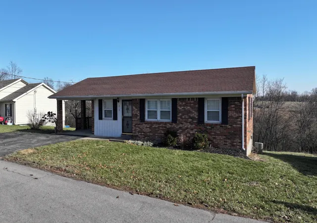 Homes for sale in Owenton, KY | 219 Beck St, Owenton, KY 40359 | MLS# 641544