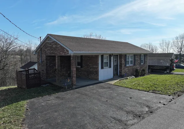 Homes for sale in Owenton, KY | 219 Beck St, Owenton, KY 40359 | MLS# 641544