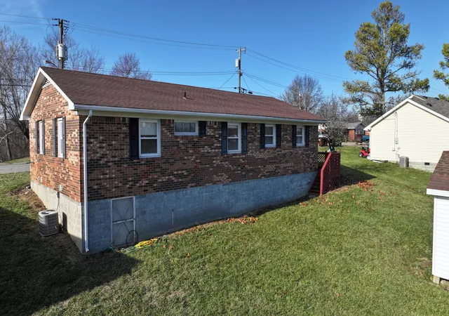 Homes for sale in Owenton, KY | 219 Beck St, Owenton, KY 40359 | MLS# 641544