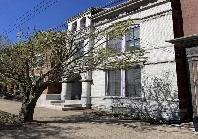 3rd image of 326 W 8Th St, Covington, KY 41011 | MLS# 641603
