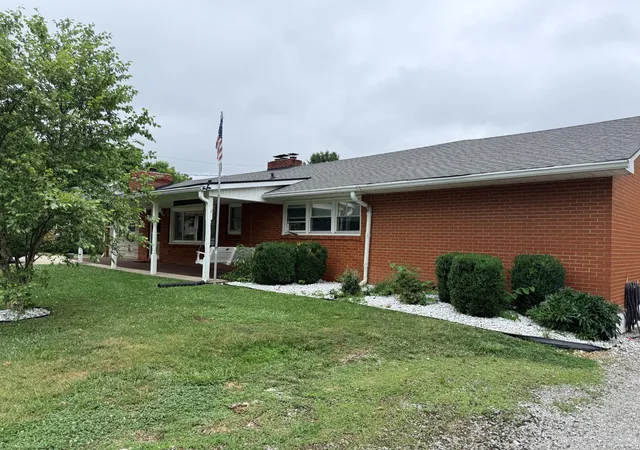 Photo 3 of Sale Pending at 111 Kelly Ct, Owenton, KY 40359 | MLS# 641715 | Listing updated on 2026-09-08