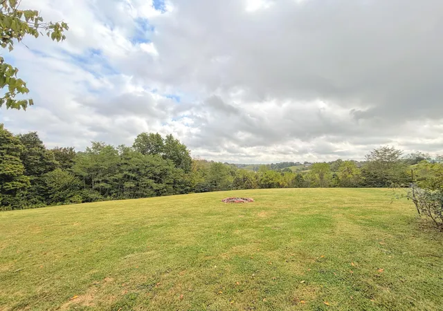 Homes for sale in Dry Ridge, KY | 1775 Dry Ridge Mount Zion Rd, Dry Ridge, KY 41035 | MLS# 641658