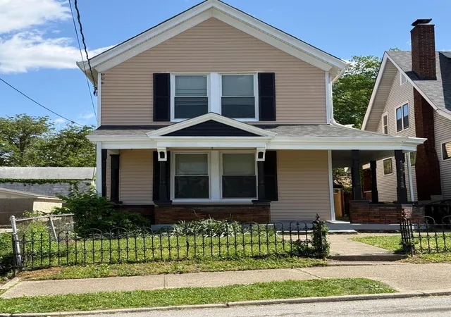 Homes for sale in Dayton, KY | 701 Ervin Ter, Dayton, KY 41074 | MLS# 641703