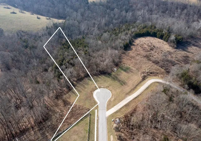 Homes for sale in Dry Ridge, KY | 580 Claiborne Dr, Dry Ridge, KY 41035 | MLS# 641923
