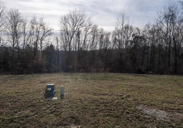 Homes for sale in Dry Ridge, KY | 580 Claiborne Dr, Dry Ridge, KY 41035 | MLS# 641923
