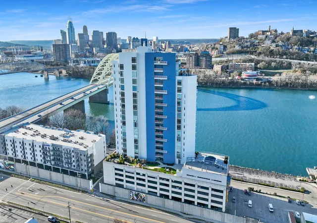 2nd image of 400 Riverboat #1801, Newport, KY 41071 | MLS# 641987