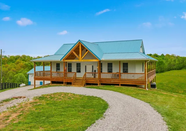 Homes for sale in Crittenden, KY | 3165 Lebanon Rd, Crittenden, KY 41030 | MLS# 642082