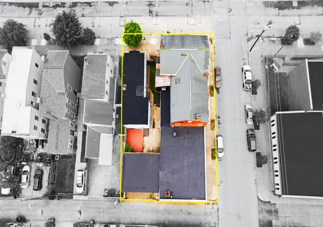 Homes for sale in Newport, KY | 406 W 10th St, Newport, KY 41071 | MLS# 642063
