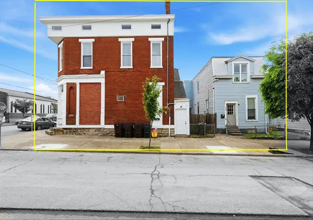 Photo 3 of Sale Pending at 406 W 10th Street, Newport, KY 41071 | MLS# 642063 | Listing updated on 2026-09-04