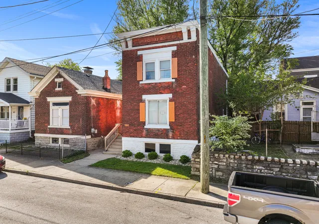 3rd image of 425 Lehmer St, Covington, KY 41011