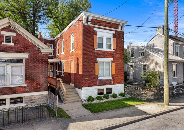 4th image of 425 Lehmer St, Covington, KY 41011