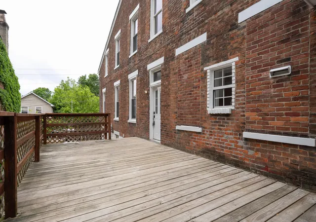 Homes for sale in Covington, KY | 728 W 9Th St, Covington, KY 41011 | MLS# 642607