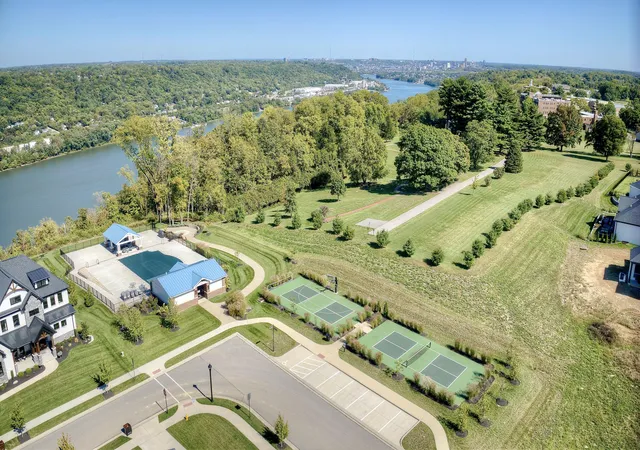 Photo 3 of Single family home for sale at 2740 River Birch Dr, Ft Mitchell, KY 41017 | MLS# 642504 | Listing updated on 2026-05-12