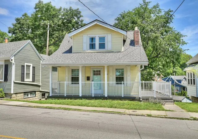 Homes for sale in Fort Thomas, KY | 1438 N Fort Thomas Avenue, Fort Thomas, KY 41075 | MLS# 643441