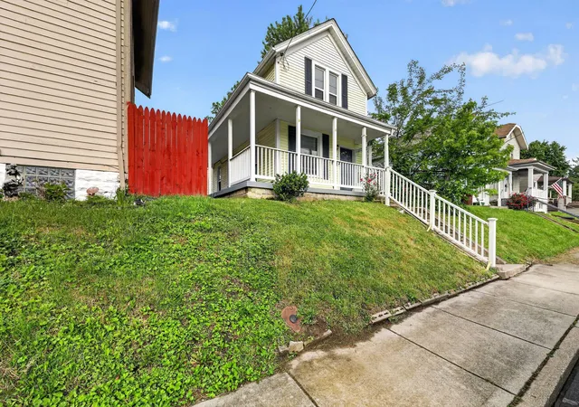 Homes for sale in Covington, KY | 4347 Huntington Ave, Covington, KY 41015 | MLS# 642877