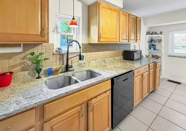 Photo 3 of Single family home for sale at 210 Mcalpin Ave, Erlanger, KY 41018 | MLS# 642526 | Listing updated on 2026-07-02