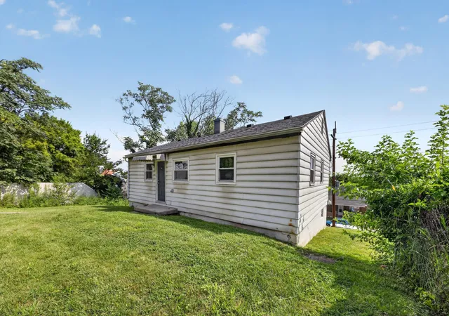 Photo 2 of Single family home for sale at 1611 Monroe St, Covington, KY 41014 | MLS# 642600 | Listing updated on 2026-09-05