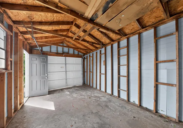 Photo 4 of Single family home for sale at 1611 Monroe St, Covington, KY 41014 | MLS# 642600 | Listing updated on 2026-09-05