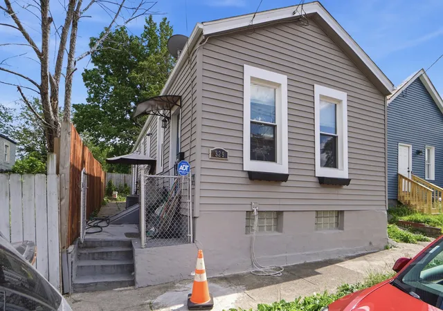 Homes for sale in Covington, KY | 329 Bush St, Covington, KY 41011 | MLS# 642568