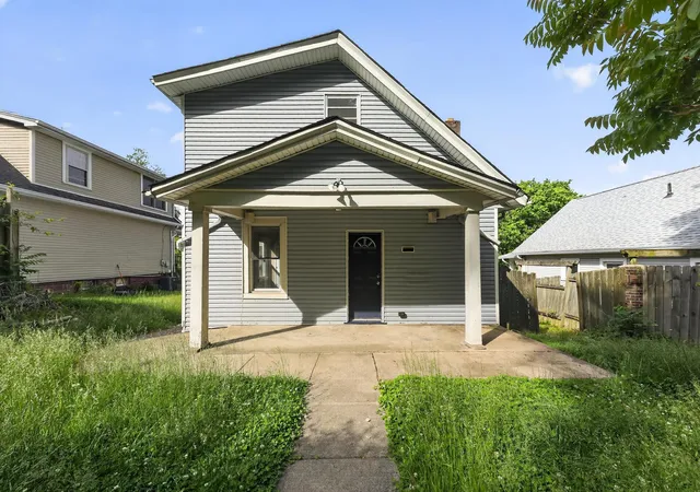 Homes for sale in Dayton, KY | 1105 Mckinney Ave, Dayton, KY 41074 | MLS# 642892