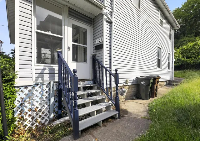 Homes for sale in Dayton, KY | 1105 Mckinney Ave, Dayton, KY 41074 | MLS# 642892