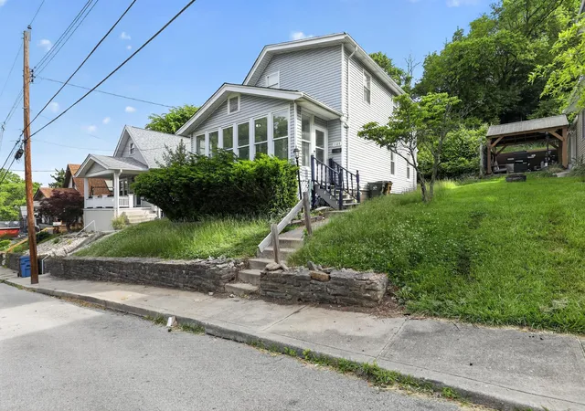Homes for sale in Dayton, KY | 1105 Mckinney Ave, Dayton, KY 41074 | MLS# 642892