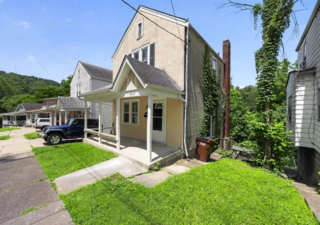 Homes for sale in Covington, KY | 4715 Victory Ave, Covington, KY 41015 | MLS# 644284