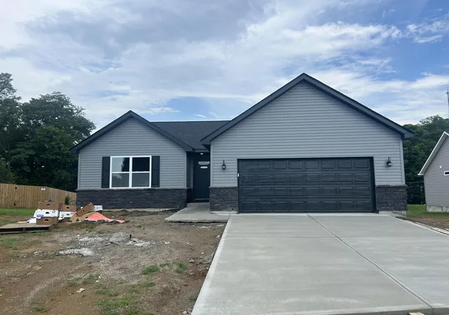 Homes for sale in Warsaw, KY | 108 Mourning Dove Dr, Warsaw, KY 41095 | MLS# 642612