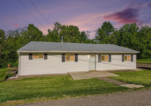 3rd image of 10123 Canoe Dr, Union, KY 41091 | MLS# 642715