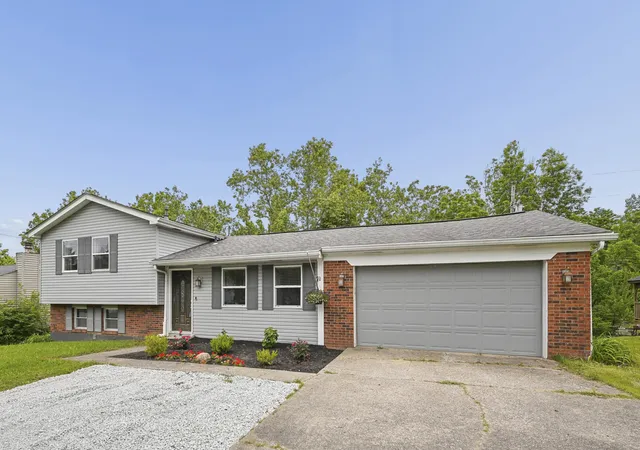 Homes for sale in Independence, KY | 820 Cox Rd, Independence, KY 41051 | MLS# 643162