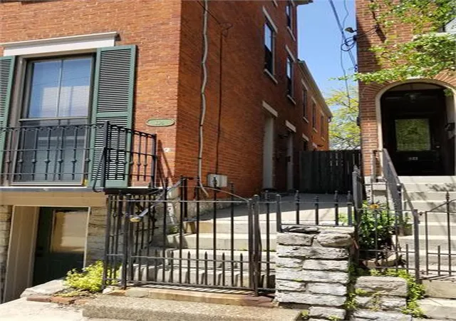 Listing Photo 3 - Condo for sale in building located at 112-114 E 5th St, Covington, KY 41011