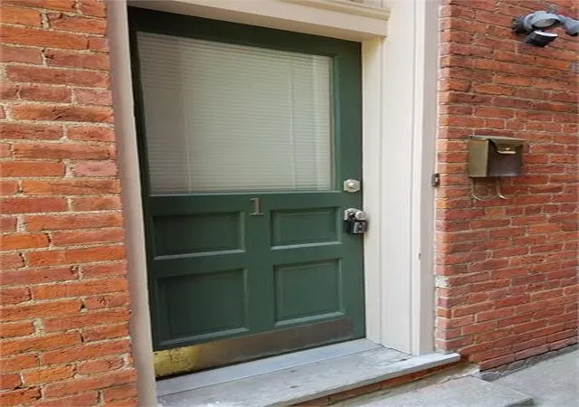 Listing Photo 5 - Condo for sale in building located at 112-114 E 5th St, Covington, KY 41011