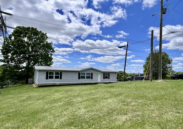 Homes for sale in Williamstown, KY | 6710 Lawrenceville Rd, Williamstown, KY 41097 | MLS# 642721
