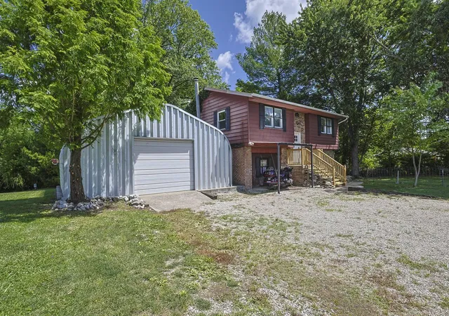 Homes for sale in Crittenden, KY | 1225 Violet Rd, Crittenden, KY 41030 | MLS# 643957
