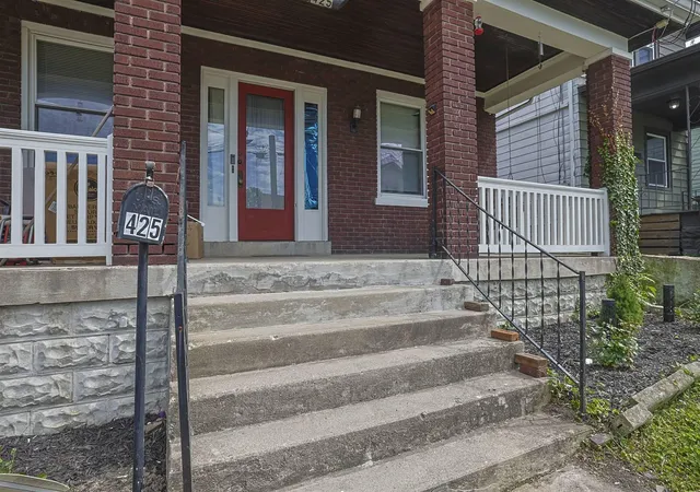 2nd image of 425 W 22nd St, Covington, KY 41014 | MLS# 643431