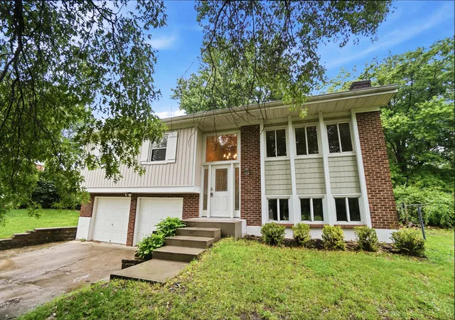 Homes for sale in Independence, KY | 1071 Clubhouse Dr, Independence, KY 41051 | MLS# 642956