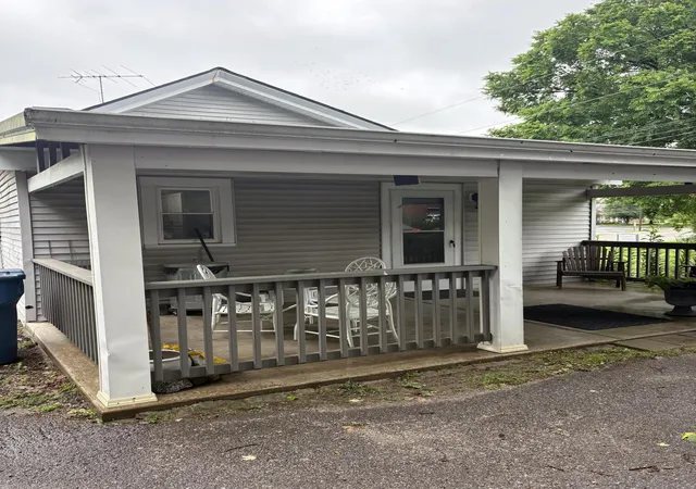 Photo 2 of Single family home for sale at 513 N Main St, Williamstown, KY 41097 | MLS# 642910 | Listing updated on 2026-08-25