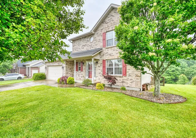 Homes for sale in Dry Ridge, KY | 415 Claiborne Dr, Dry Ridge, KY 41035 | MLS# 642943
