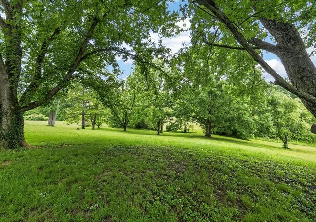 Homes for sale in Independence, KY | 50 Roselawn Dr, Independence, KY 41051 | MLS# 642974