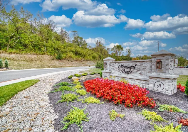 Homes for sale in Newport, KY | 793 Fairbanks Ln, Newport, KY 41071 | MLS# 642997