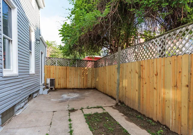 Photo 3 of Single family home for sale at 111 W 10th Street, Newport, KY 41071 | MLS# 643052 | Listing updated on 2026-06-06