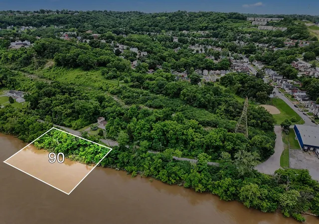 1st image of 90 River Rd, Ludlow, KY 41016 | MLS# 643384