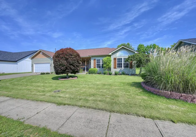 Homes for sale in Warsaw, KY | 136 Mourning Dove Dr, Warsaw, KY 41095 | MLS# 643100