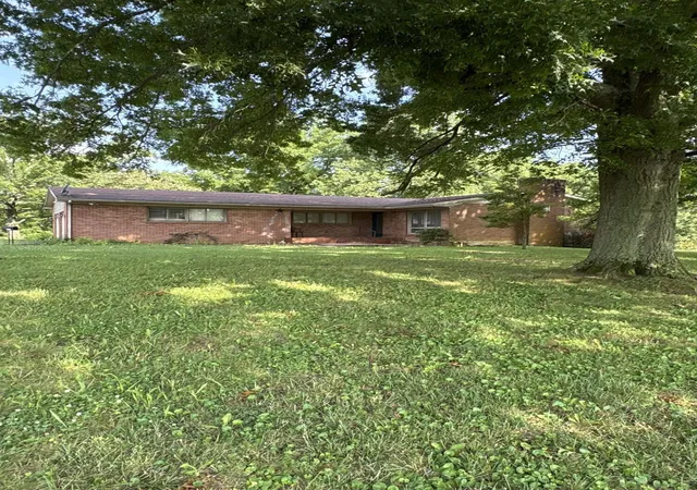 Homes for sale in Cynthiana, KY | 3489 Us 62 E, Cynthiana, KY 41031 | MLS# 644180