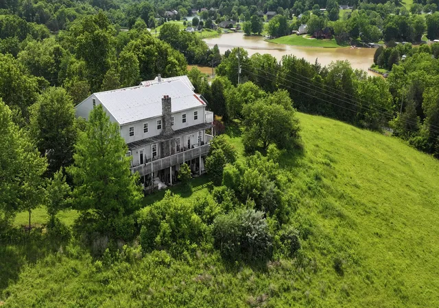 Homes for sale in Sparta, KY | 1519 Sparta Pike, Sparta, KY 41086 | MLS# 643184