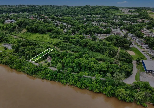 1st image of 111 River Rd, Ludlow, KY 41016 | MLS# 643380