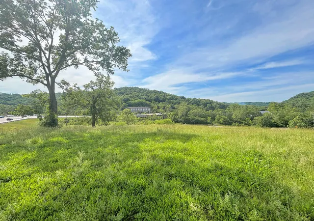 Homes for sale in Ft Mitchell, KY | 303 Madison Pike, Ft Mitchell, KY 41017 | MLS# 643233