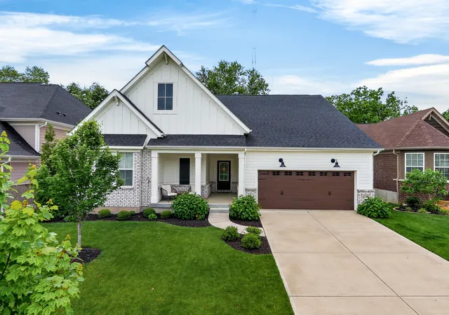 Photo 1 of Sale Pending at 2742 White Pine Dr, Ft Mitchell, KY 41017 | MLS# 643268 | Listing updated on 2026-06-04